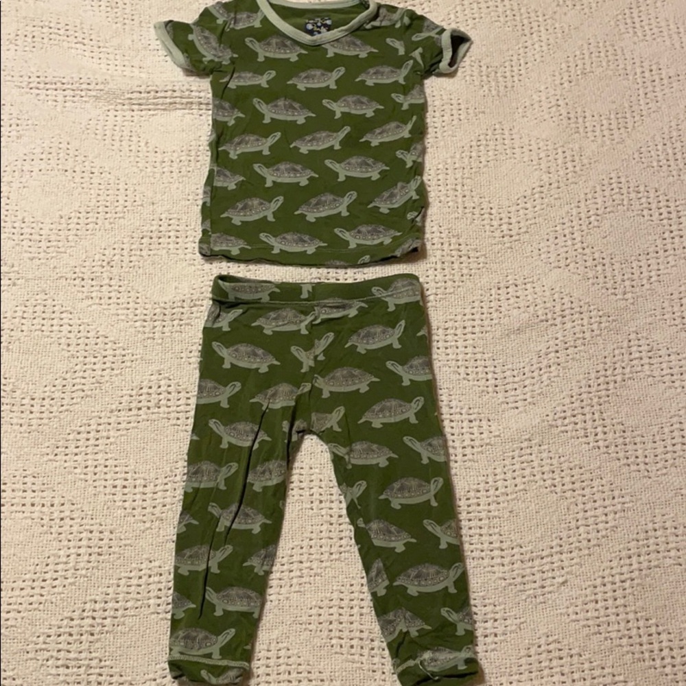 Kickee Pants Green Turtle Print Pajama Set